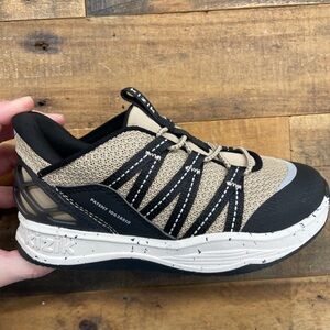 New in box Truckee Kizik Black and Tan Sneakers 12C
